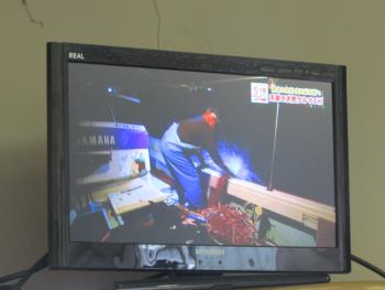 漁 漁