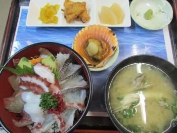 海鮮丼 海鮮丼