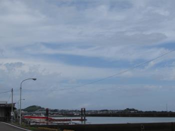 空 空